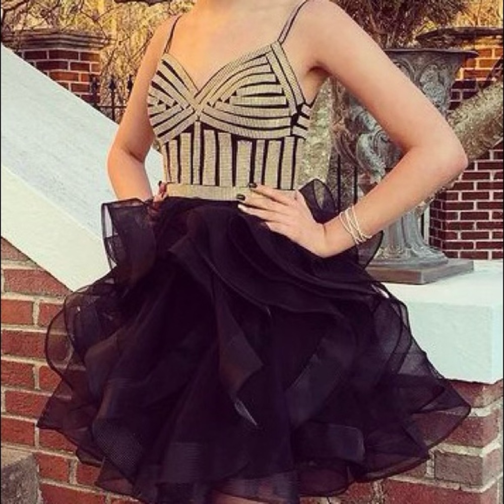 Black and Gold XIA Short Homecoming/Prom/Formal Dress